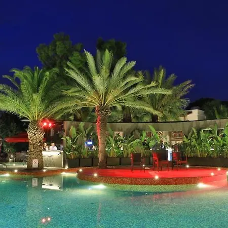 酒店 Very Chic Bodrum Adult Only 居姆贝特